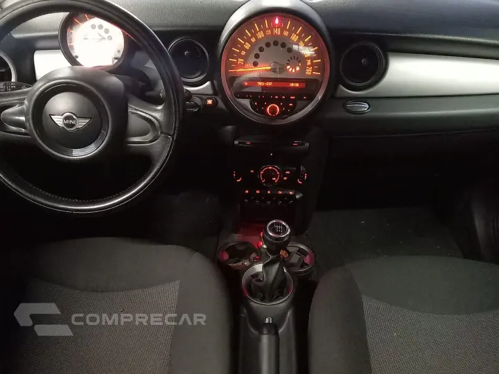 One 1.6 16V Gasolina 2P Manual