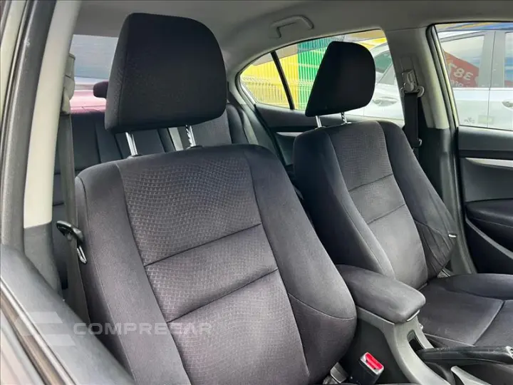 CITY 1.5 EX Sedan 16V