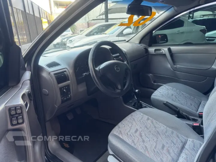 Astra Sedan 1.8 4P GL ALCOOL