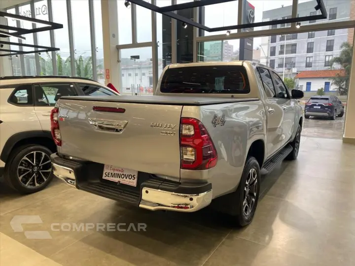 HILUX 2.8 D-4D TURBO DIESEL CD SRV 4X4 AUTOMÁTICO