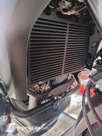 Vstron XT 650 Adventuri