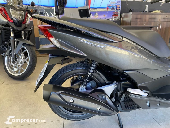 PCX 150 DLX