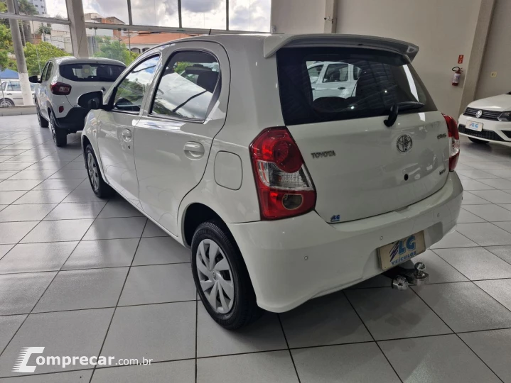 Etios Hatch 1.3 16V 4P FLEX X AUTOMÁTICO