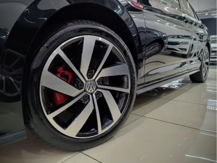 JETTA 2.0 350 TSI GASOLINA GLI DSG