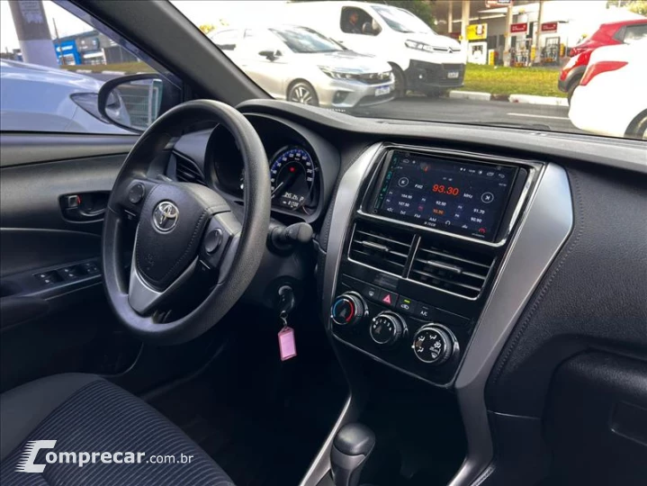 YARIS 1.3 16V XL