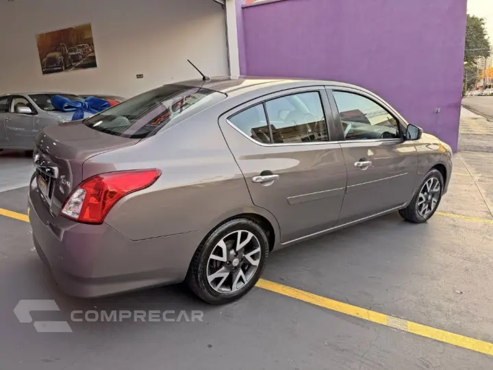 VERSA SL 1.6 16V Flex Fuel 4p Mec.