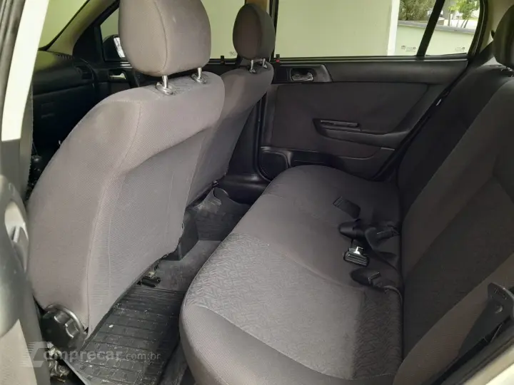 ASTRA 2.0 MPFI Advantage 8V