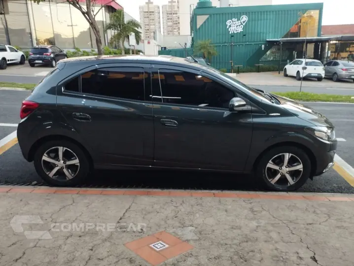 Onix Hatch 1.4 4P FLEX LTZ