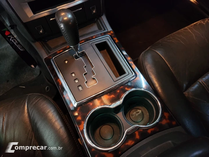 300C V6
