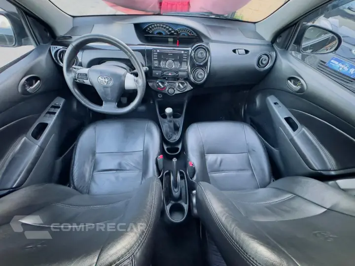 Etios Sedan 1.5 16V 4P FLEX XLS