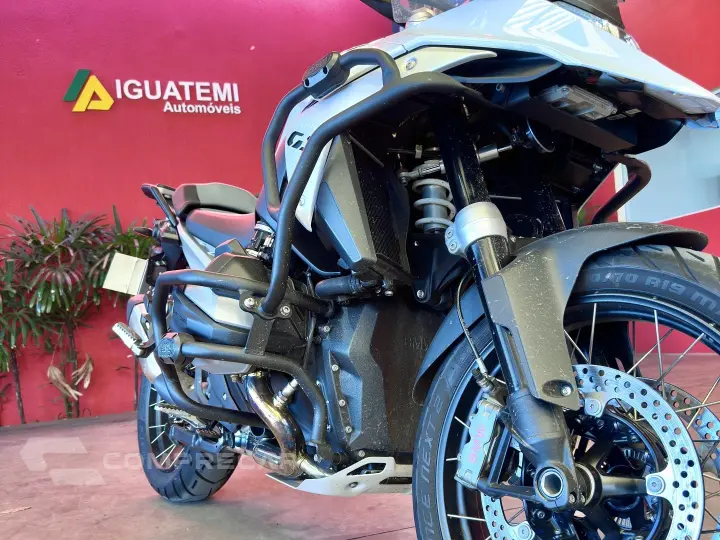 1300R GS