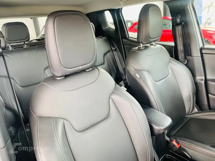 RENEGADE 1.3 T270 TURBO FLEX LONGITUDE AT6