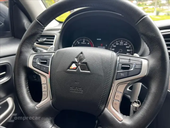 L200 TRITON 2.4 16V Turbo Sport HPE CD 4X4