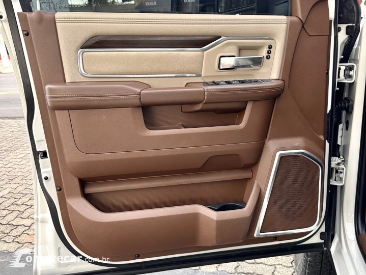 2500 6.7 I6 TURBO DIESEL LARAMIE CD 4X4 AUTOMÁTICO