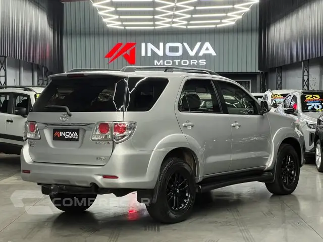 HILUX SW4 - 3.0 SRV 4X4 7 LUGARES 16V TURBO INTERCOOLER 4P A