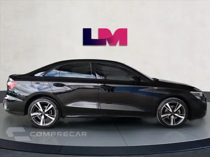 A3 2.0 40 TFSI MHEV SEDAN PERFORMANCE BLACK S-TRO