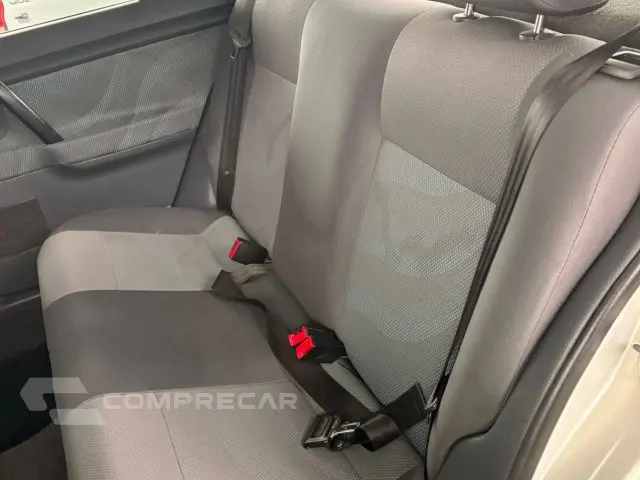 POLO SEDAN - 1.6 8V 4P MANUAL