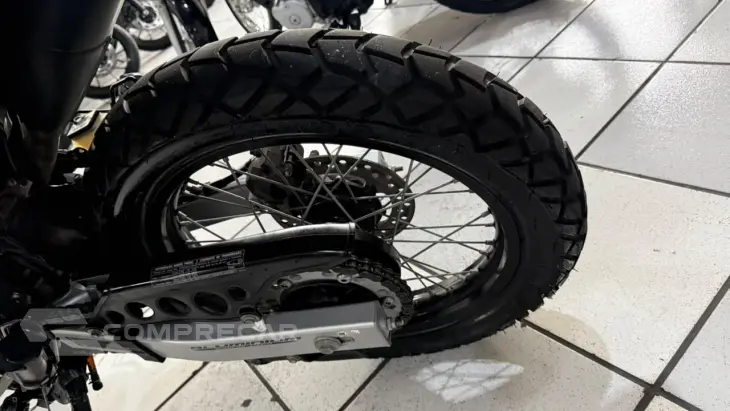 XRE 300 ABS