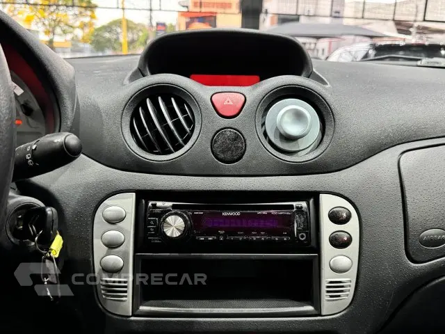 C3 - 1.4 I EXCLUSIVE 8V 4P MANUAL