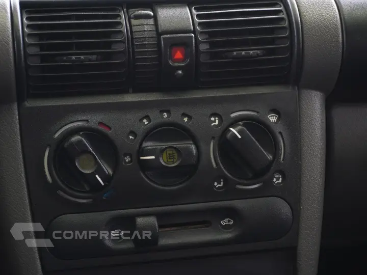 CLASSIC 1.0 MPFI LS 8V FLEX 4P MANUAL
