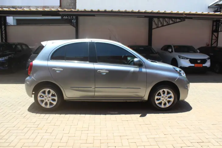 March 1.6 16V 4P SV FLEX