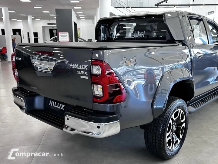 HILUX 2.8 D-4D TURBO CD SRX PLUS 4X4 AUTOMÁTICO