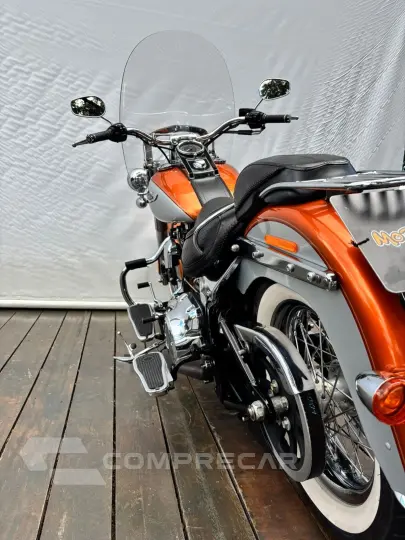 HARLEY-DAVIDSON SOFTAIL DELUXE