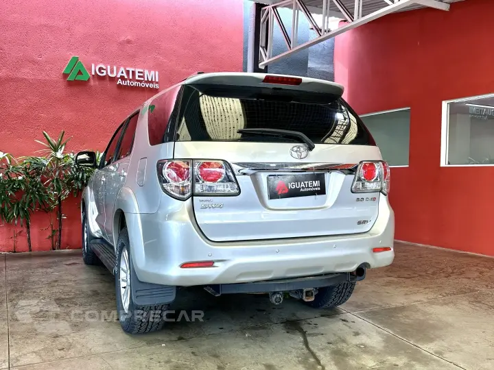 HILUX SW4 3.0 SRV 4X4 16V TURBO INTERCOOLER DIESEL 4P AUTOMÁ