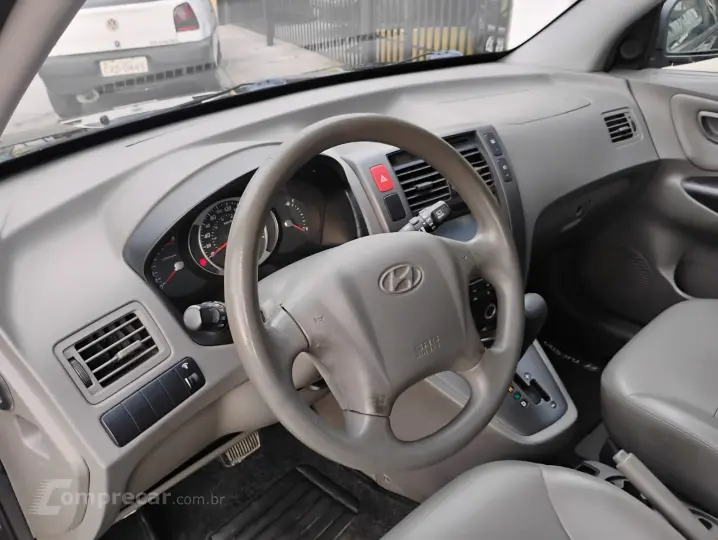 TUCSON 2.0 MPFI GLS 16V 143cv 2WD