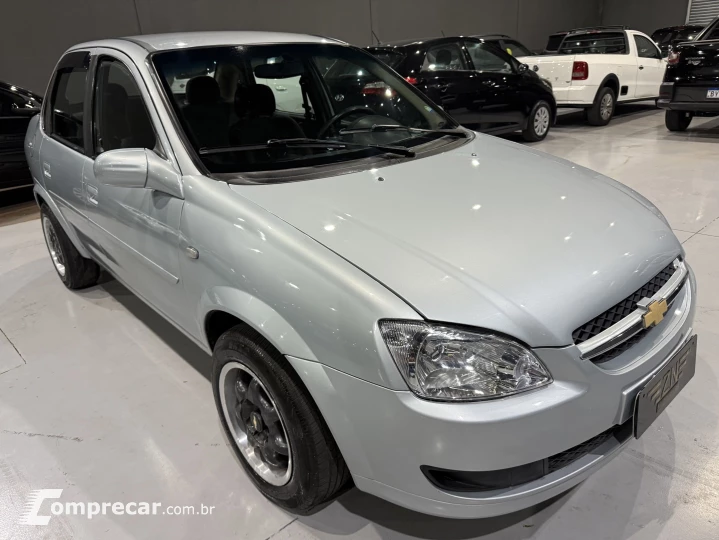 CLASSIC 1.0 MPFI LS 8V FLEX 4P MANUAL