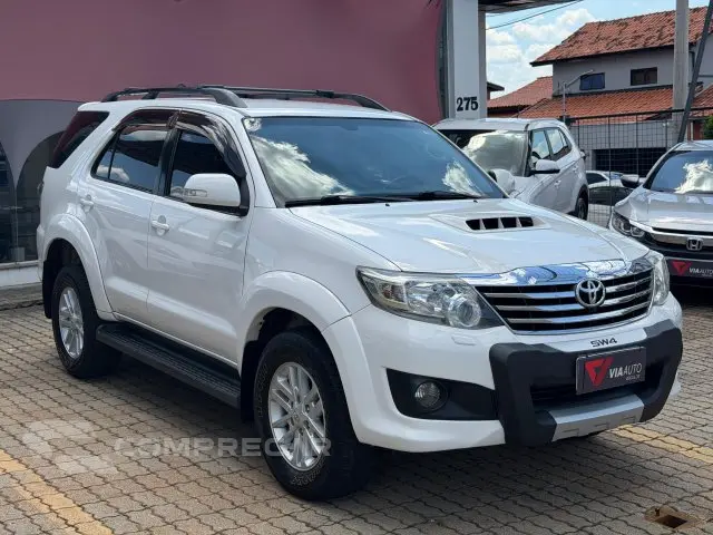 HILUX SW4 - 3.0 SRV 4X4 7 LUGARES 16V TURBO INTERCOOLER 4P A