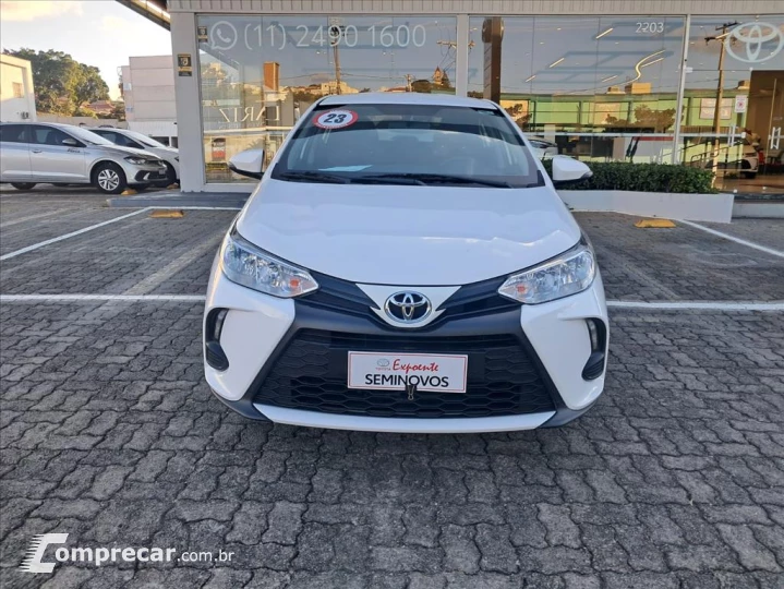 YARIS 1.5 16V FLEX SEDAN XL LIVE MULTIDRIVE
