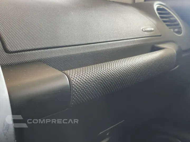 NEW BEETLE 2.0 MI 8V GASOLINA 2P AUTOMATICO