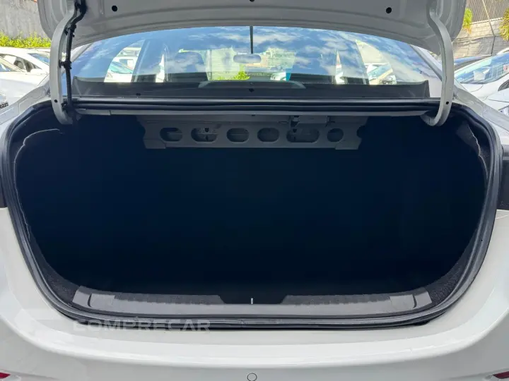 ONIX 1.0 Turbo Plus LTZ