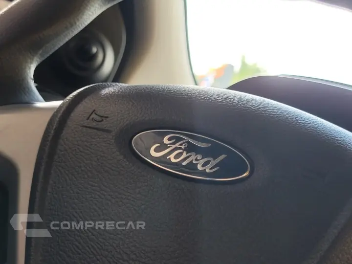 Ka+ Sedan 1.0 SE/SE PLUS TiVCT Flex 4p