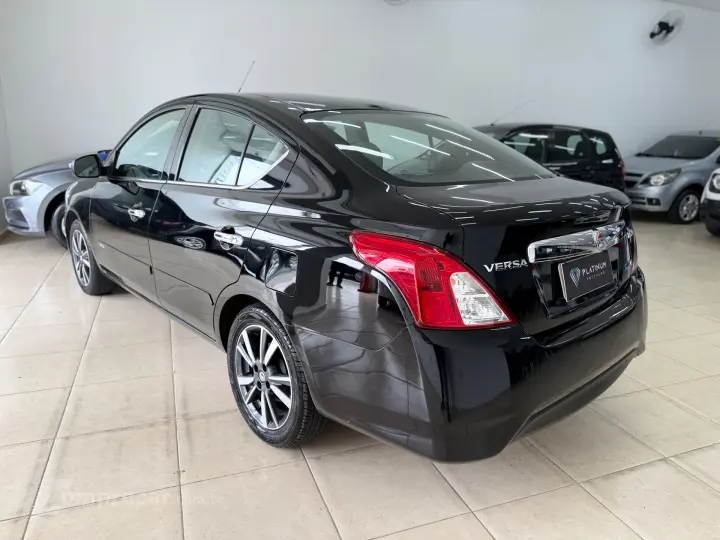 VERSA SL 1.6 16V FlexStart 4p Aut.