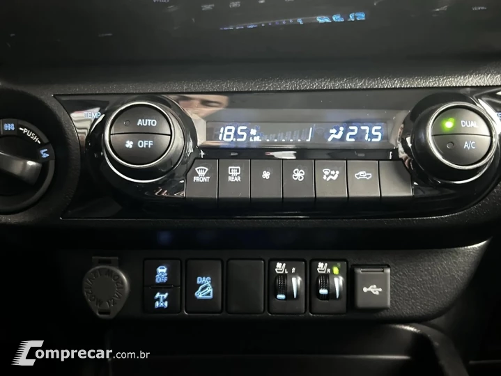 HILUX 2.8 D-4D TURBO CD SRX PLUS 4X4 AUTOMÁTICO