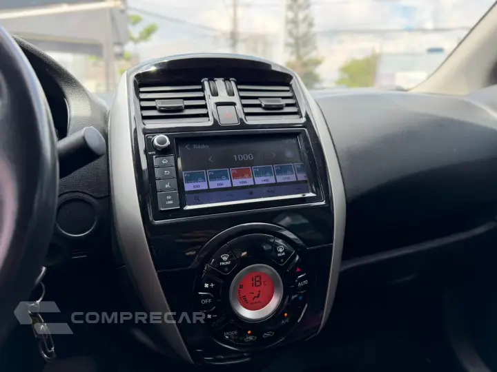 VERSA SL 1.6 16V FlexStart 4p Aut.