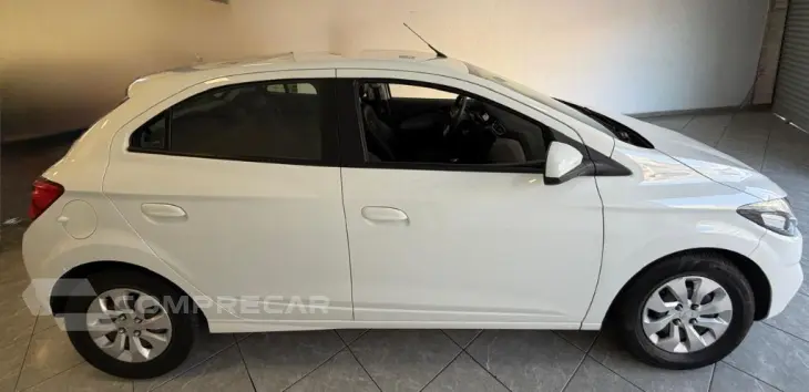 ONIX HATCH LT 1.0 8V FlexPower 5p Mec.