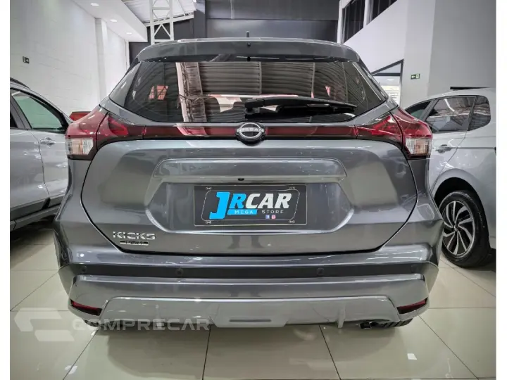 KICKS PLAY 1.6 16V FLEXSTART SENSE XTRONIC
