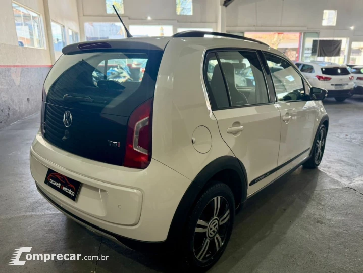 Cross UP 1.0 12V 4P TSI FLEX