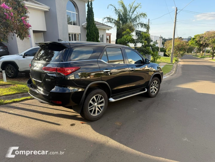 HILUX SW4 2.8 SRX 4X4 7 Lugares 16V Turbo Intercooler