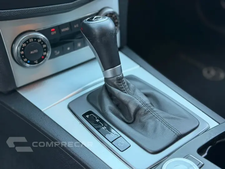 C 200 K 1.8 KOMPRESSOR CLASSIC 16V GASOLINA 4P AUTOMÁTICO