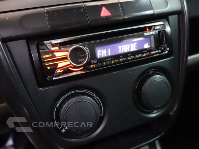 FOX - 1.0 MI 8V 4P MANUAL