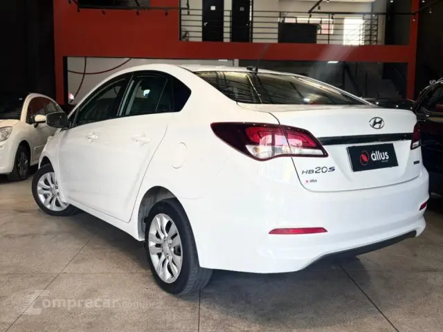 HB20S - 1.6 COMFORT PLUS 16V 4P AUTOMÁTICO