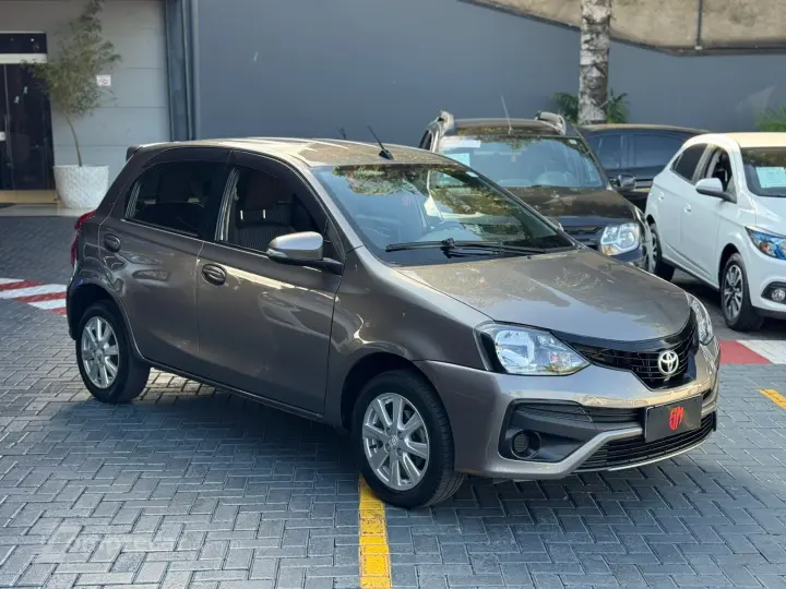 ETIOS 1.5 X Plus 16V