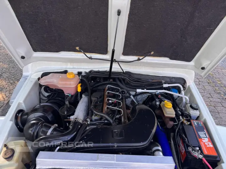 T-4 4x4 3.0 TB Int. Cap. Rígida Diesel
