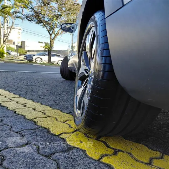 TAOS 1.4 250 TSI TOTAL FLEX HIGHLINE AUTOMÁTICO