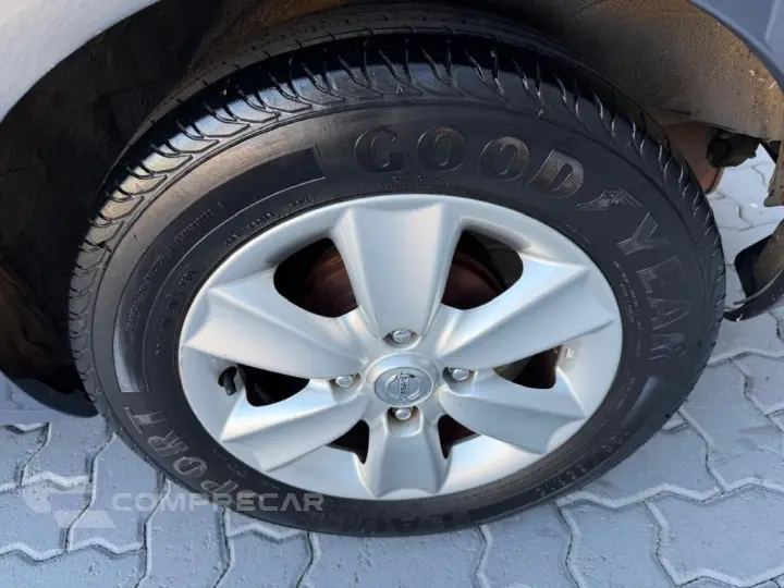 LIVINA SL 1.8 16V Flex Fuel Aut.