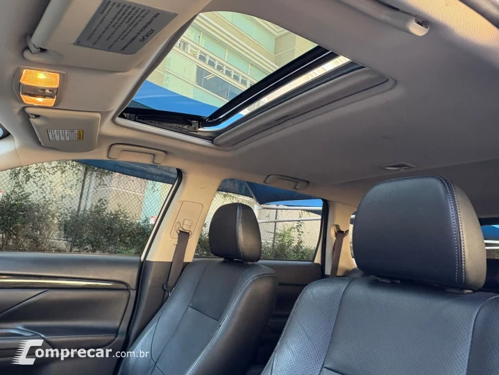 OUTLANDER 2.2 Mivec Di-d Hpe-s AWD